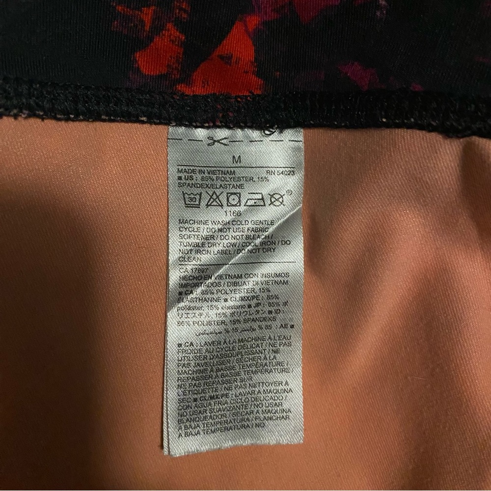 Old Navy Active Go-Dry Womens Leggings - Picture 5 of 5